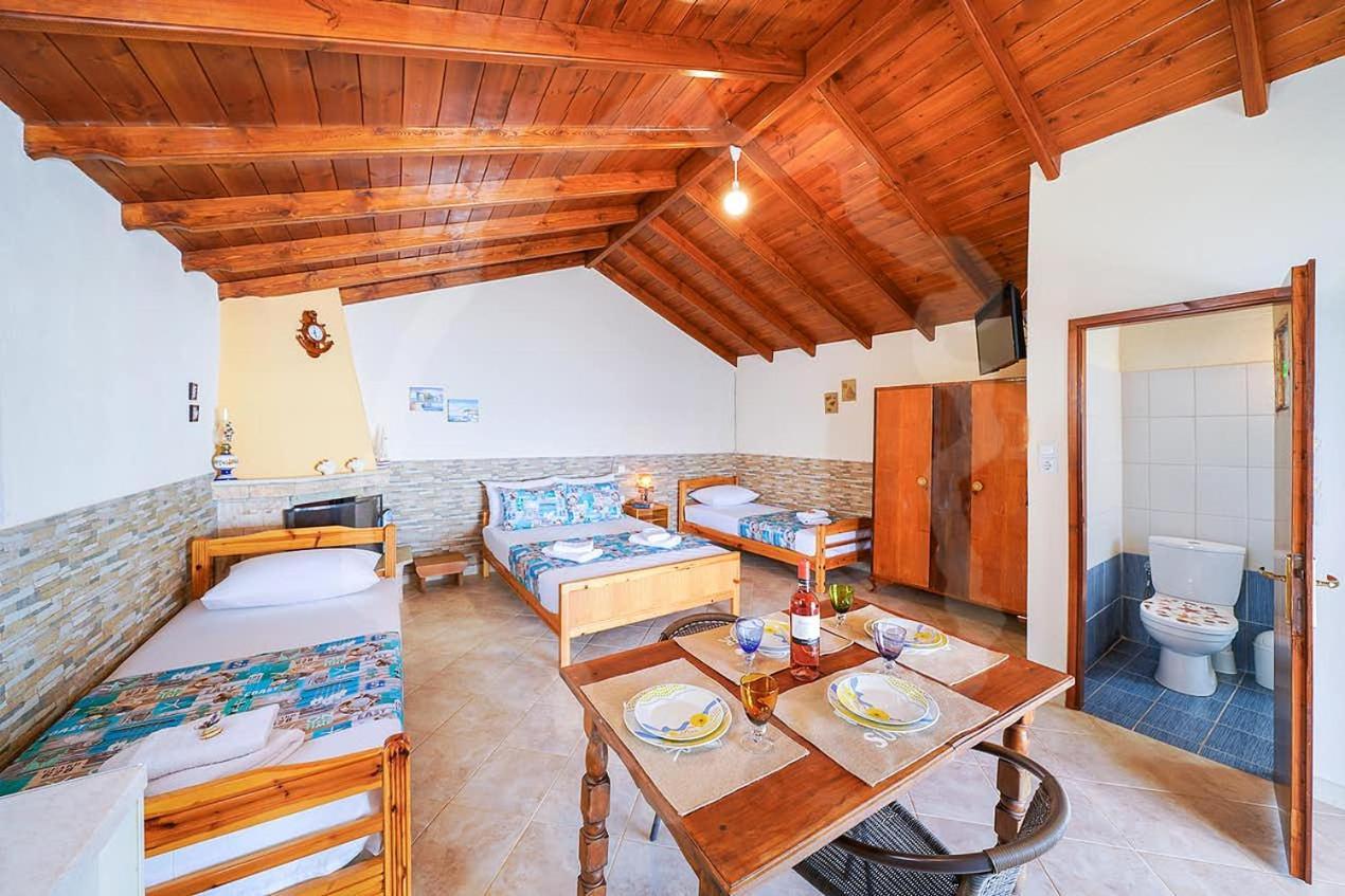 Avgoustos Beach House Skala Kallirachis Exterior photo