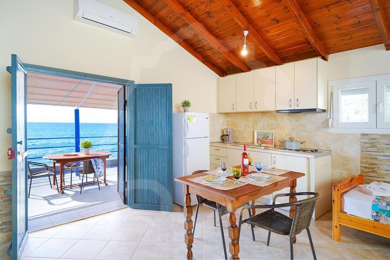 Avgoustos Beach House Skala Kallirachis Exterior photo